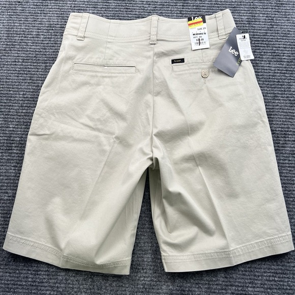 Lee Extreme Motion Mens Shorts Size 29 Ivory Performance Stretch NWT $39.99 - Picture 2 of 4